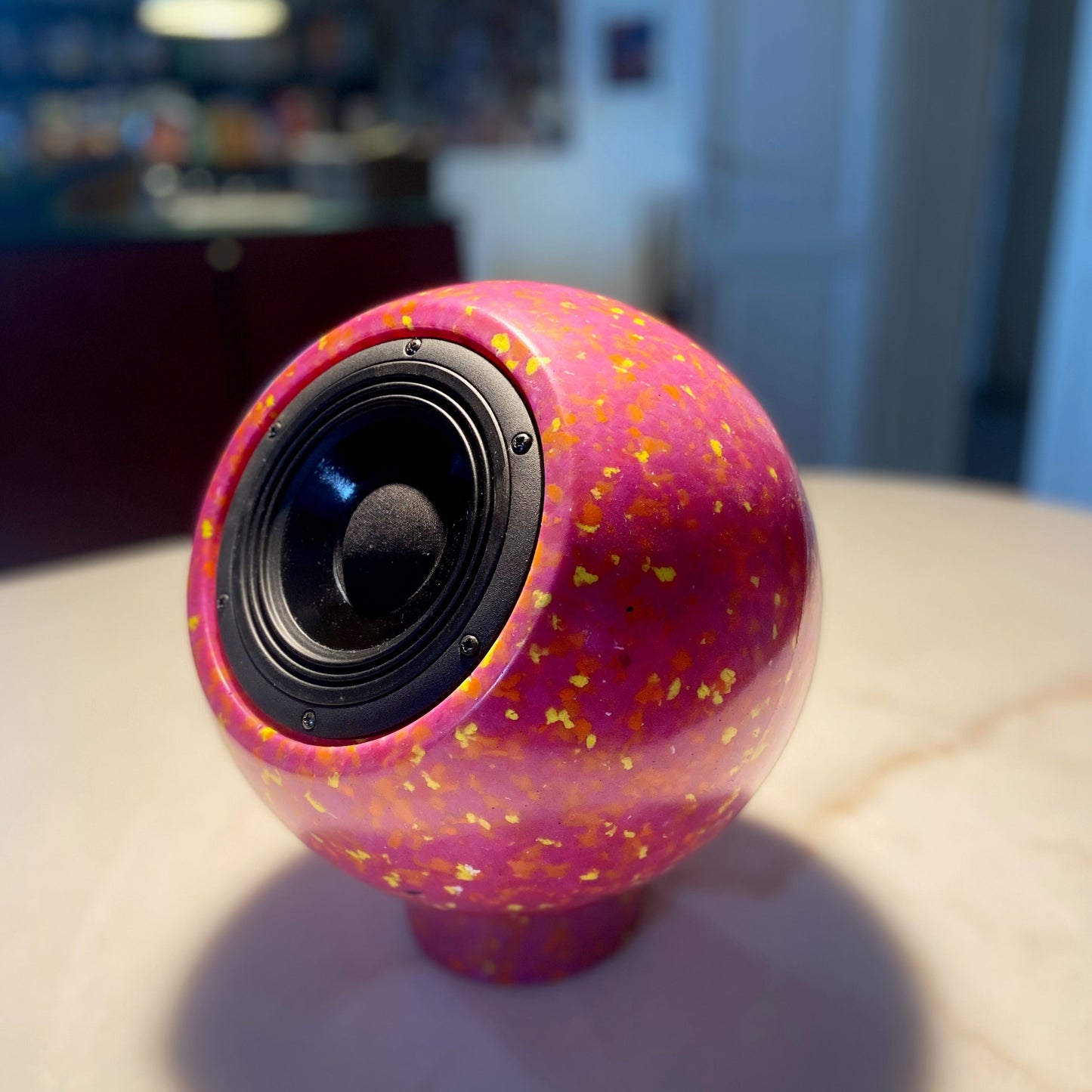 EYE speaker by ECOPIXEL Fuchsia 